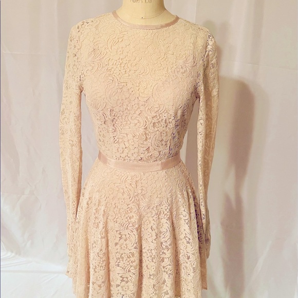 TJR Dresses & Skirts - Cream Long Sleeve Lace Dress